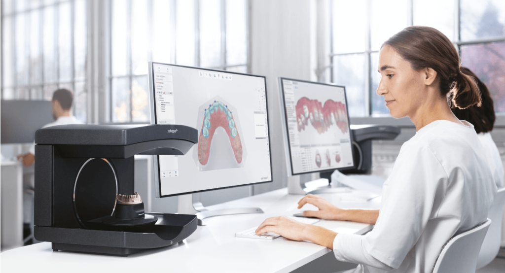 3Shape tervezőszoftver és laborszkenner használat közben